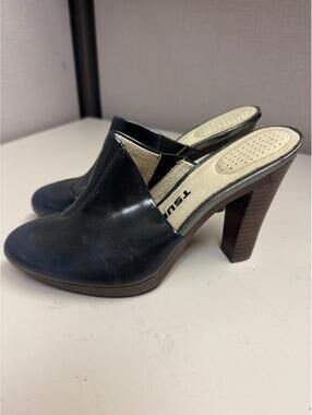 Tsubo Tattiana Dark Navy Leather Heels Size 7 New